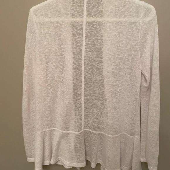 2 pieces! White Cardigan and matching tank top - Picture 4 of 9